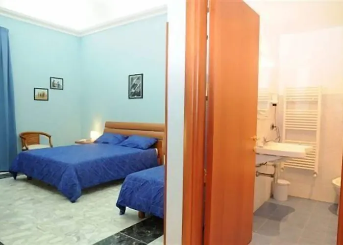 Conte Di Cavour Bed & Breakfast 4*