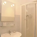 Conte Di Cavour 4* Ното